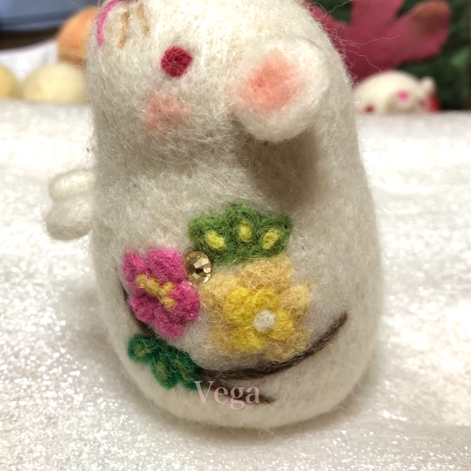 羊毛フェルト パグちゃんとネズミさんのお正月飾り ハンドメイド 確認